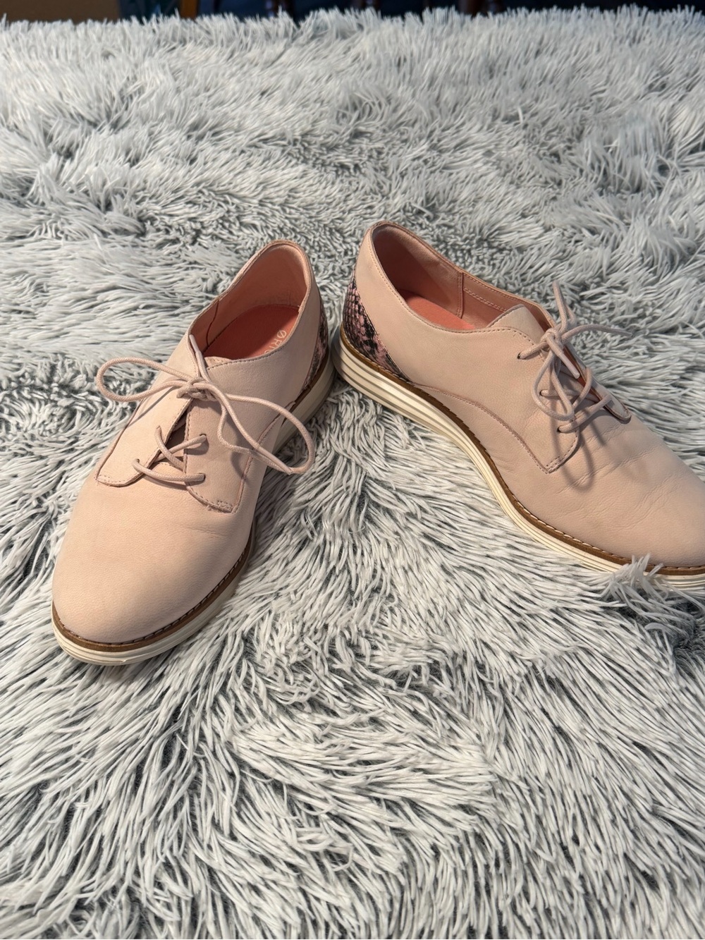 Cole Haan Women's Blush Pink Lace-Up Oxford Shoes